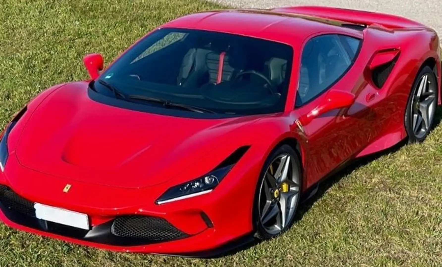 Ferrari F8 Tributo Rojo - 2