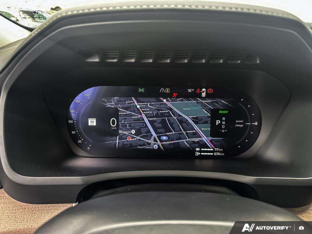 2026 Volvo XC90 T8 AWD Plus Dark Theme 7-Seater thumb 15