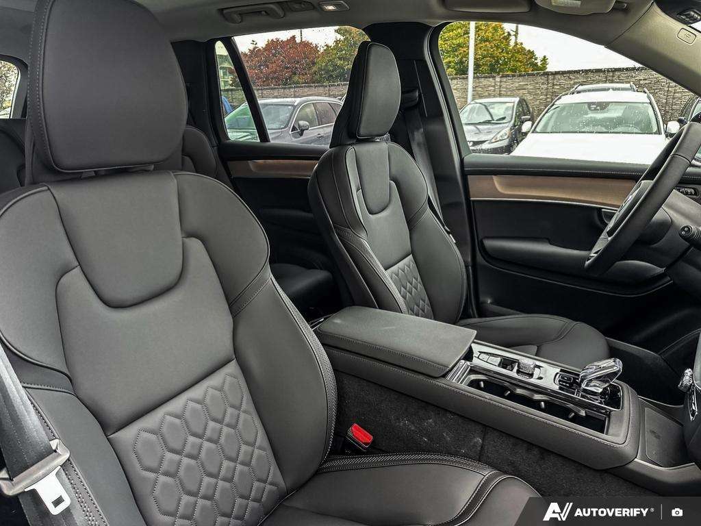 2026 Volvo XC90 T8 AWD Plus Dark Theme 7-Seater thumb 22