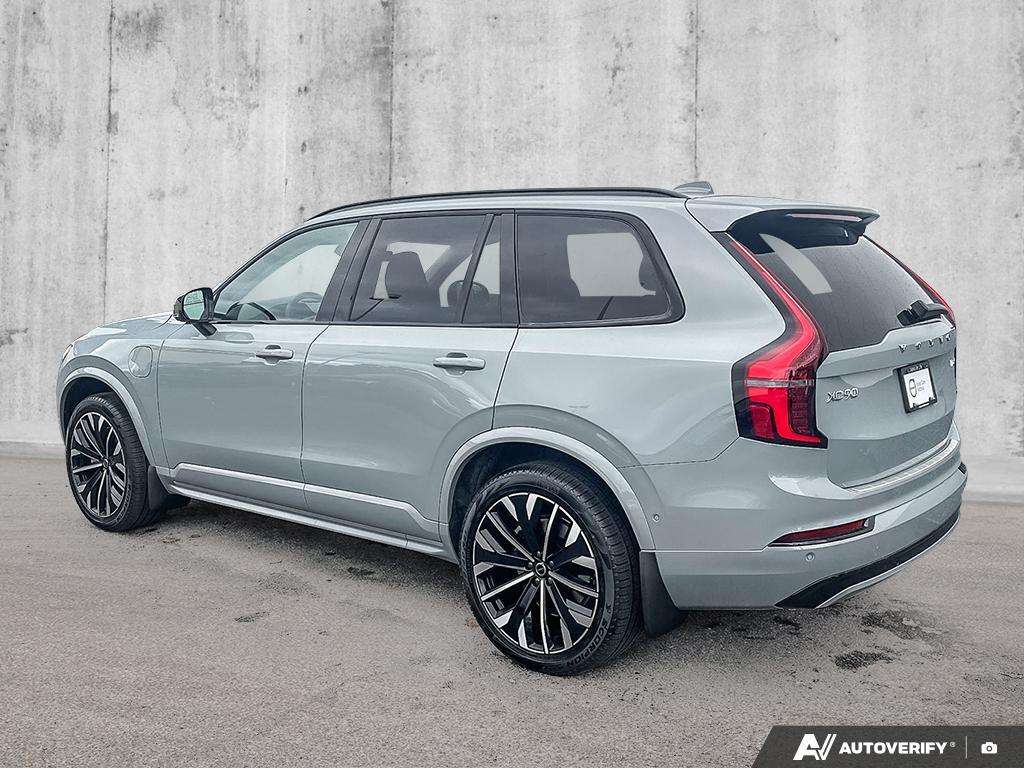 2026 Volvo XC90 T8 AWD Plus Dark Theme 7-Seater alt 4