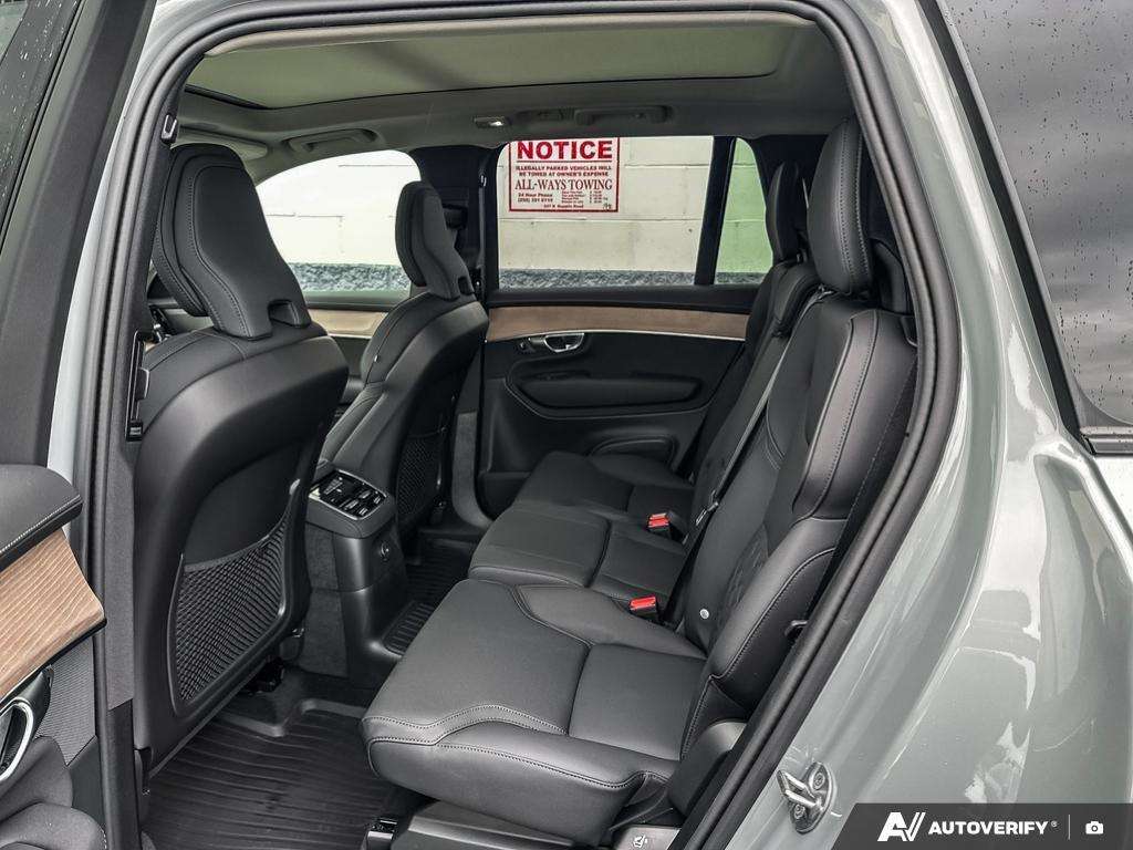 2026 Volvo XC90 T8 AWD Plus Dark Theme 7-Seater thumb 23