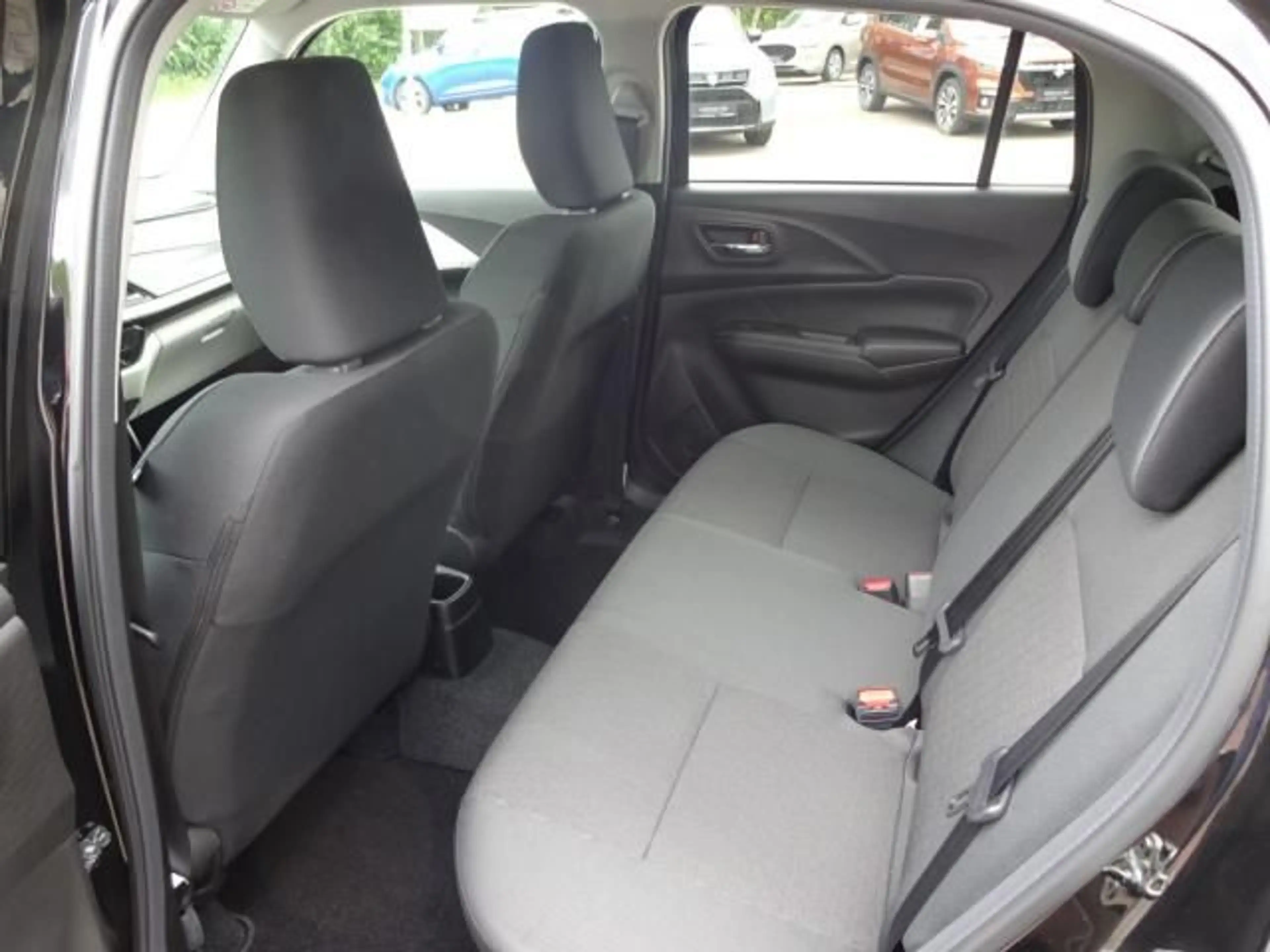 Suzuki Swift SWIFT 1.2 DUALJET COMFORT NAVI SITZHEI. DAB+ EPH — photo 13