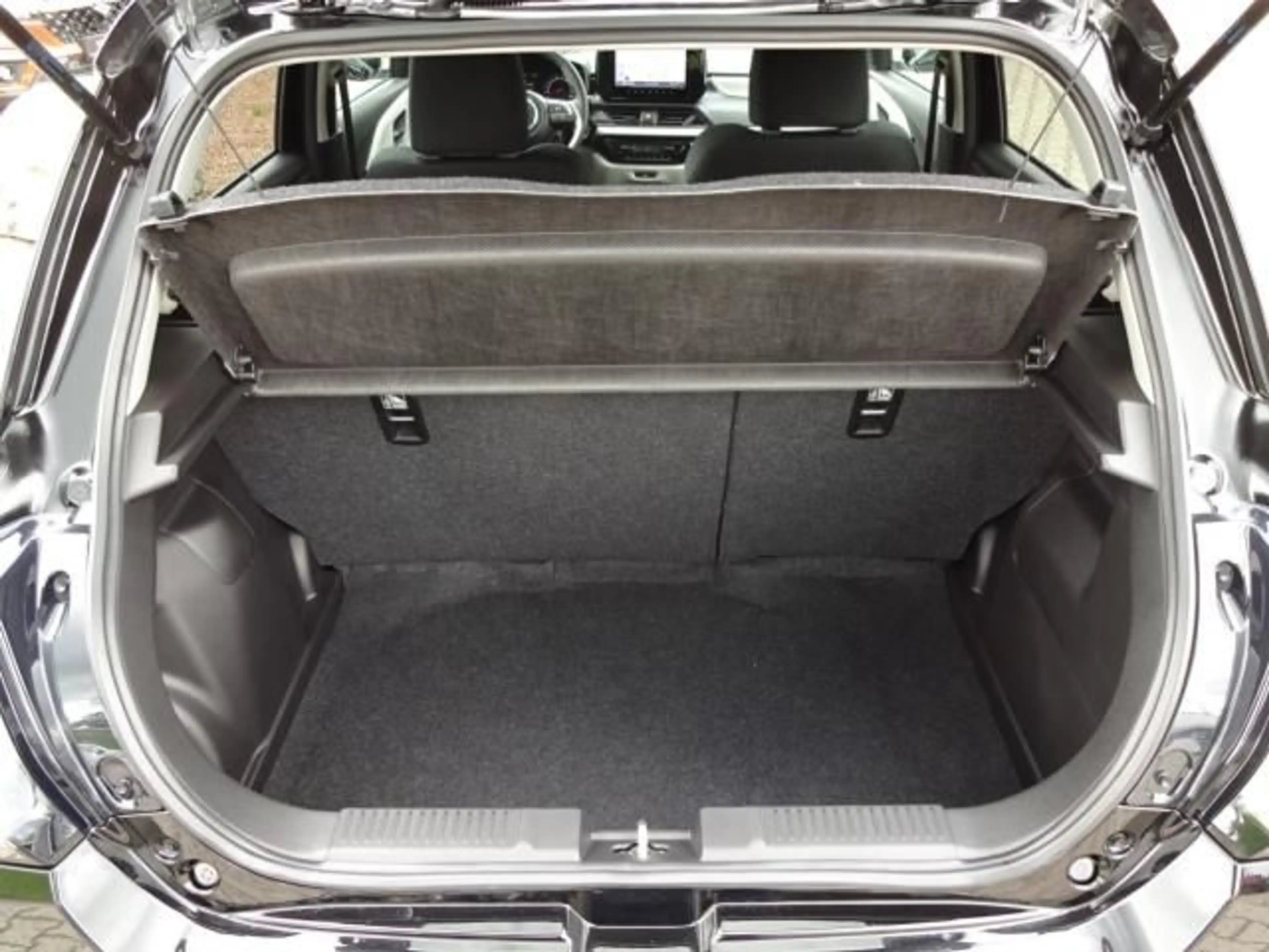 Suzuki Swift SWIFT 1.2 DUALJET COMFORT NAVI SITZHEI. DAB+ EPH — photo 3