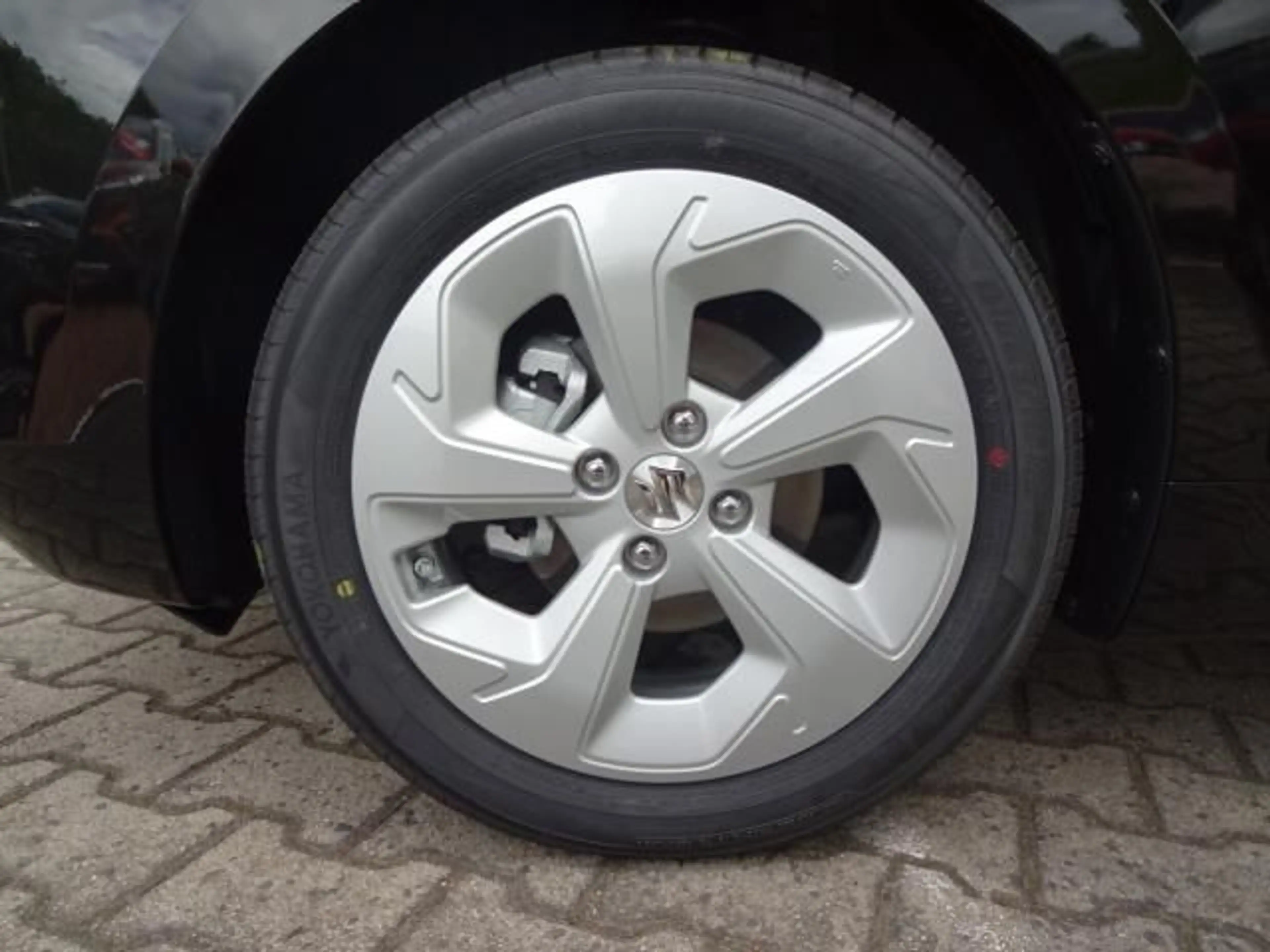 Suzuki Swift SWIFT 1.2 DUALJET COMFORT NAVI SITZHEI. DAB+ EPH — photo 4