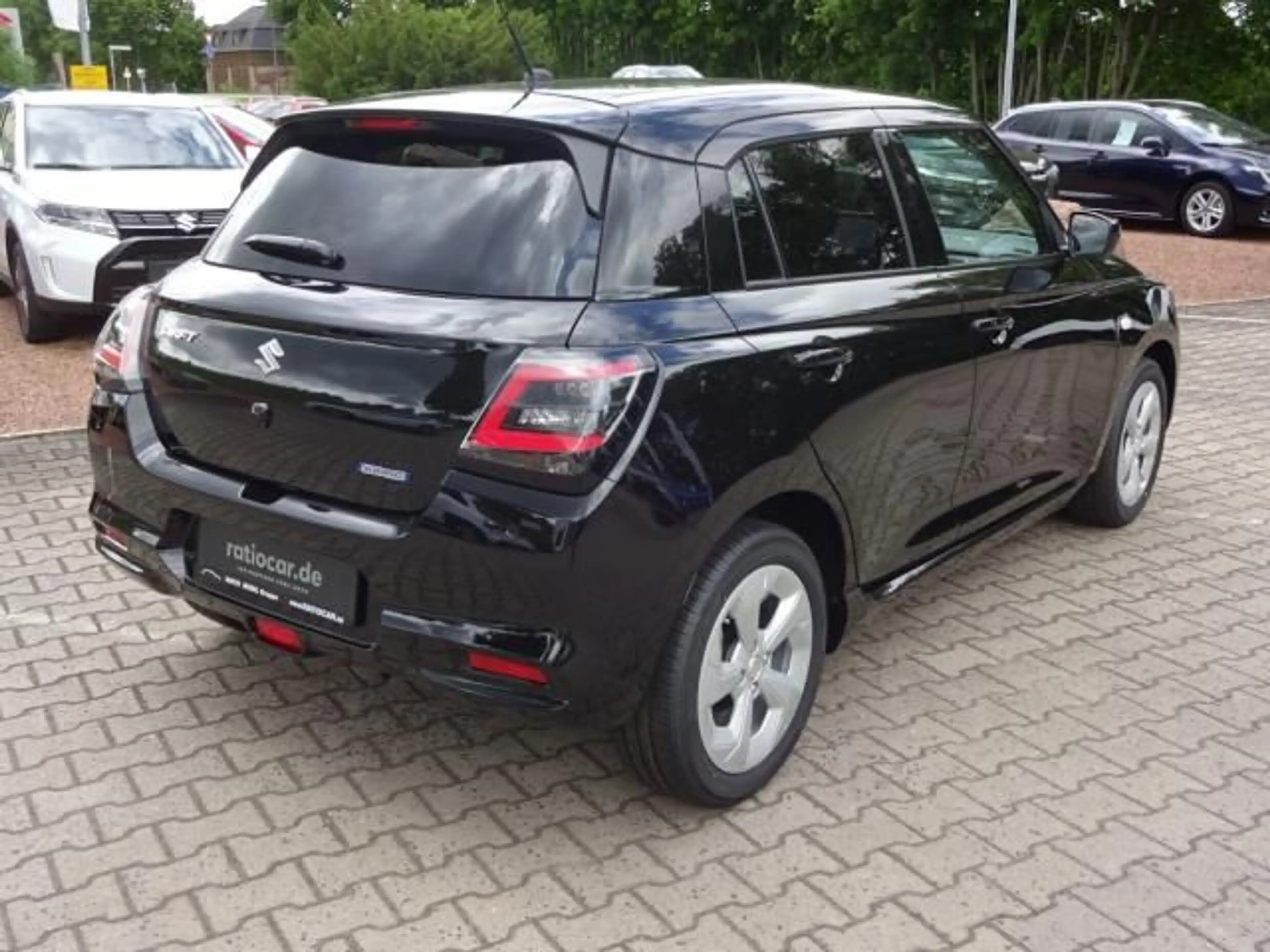 Suzuki Swift SWIFT 1.2 DUALJET COMFORT NAVI SITZHEI. DAB+ EPH — photo 2