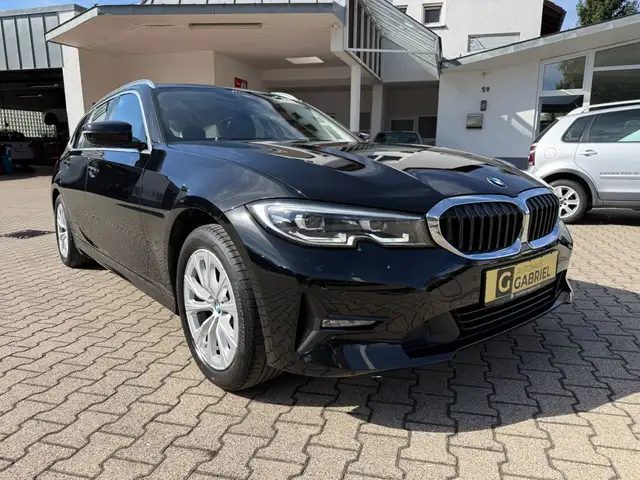 Bmw 318 i Aut. Touring Advantage LiveCockpitPro LED+