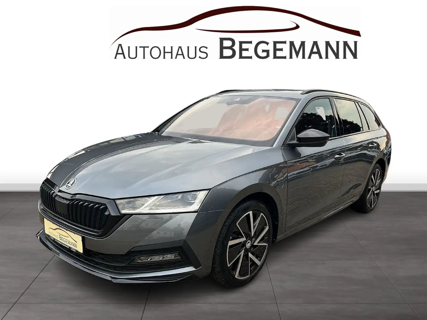 Skoda Octavia 1.4 TSI DSG Sportline iV AHK ACC Pano Grau - 1