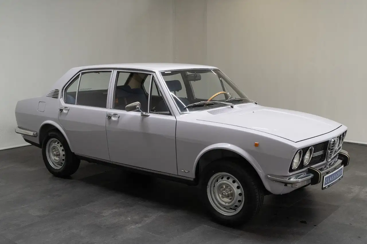 Alfa Romeo Alfetta, foto 2