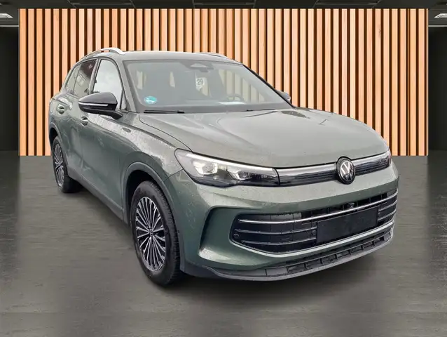 Volkswagen Tiguan view 7