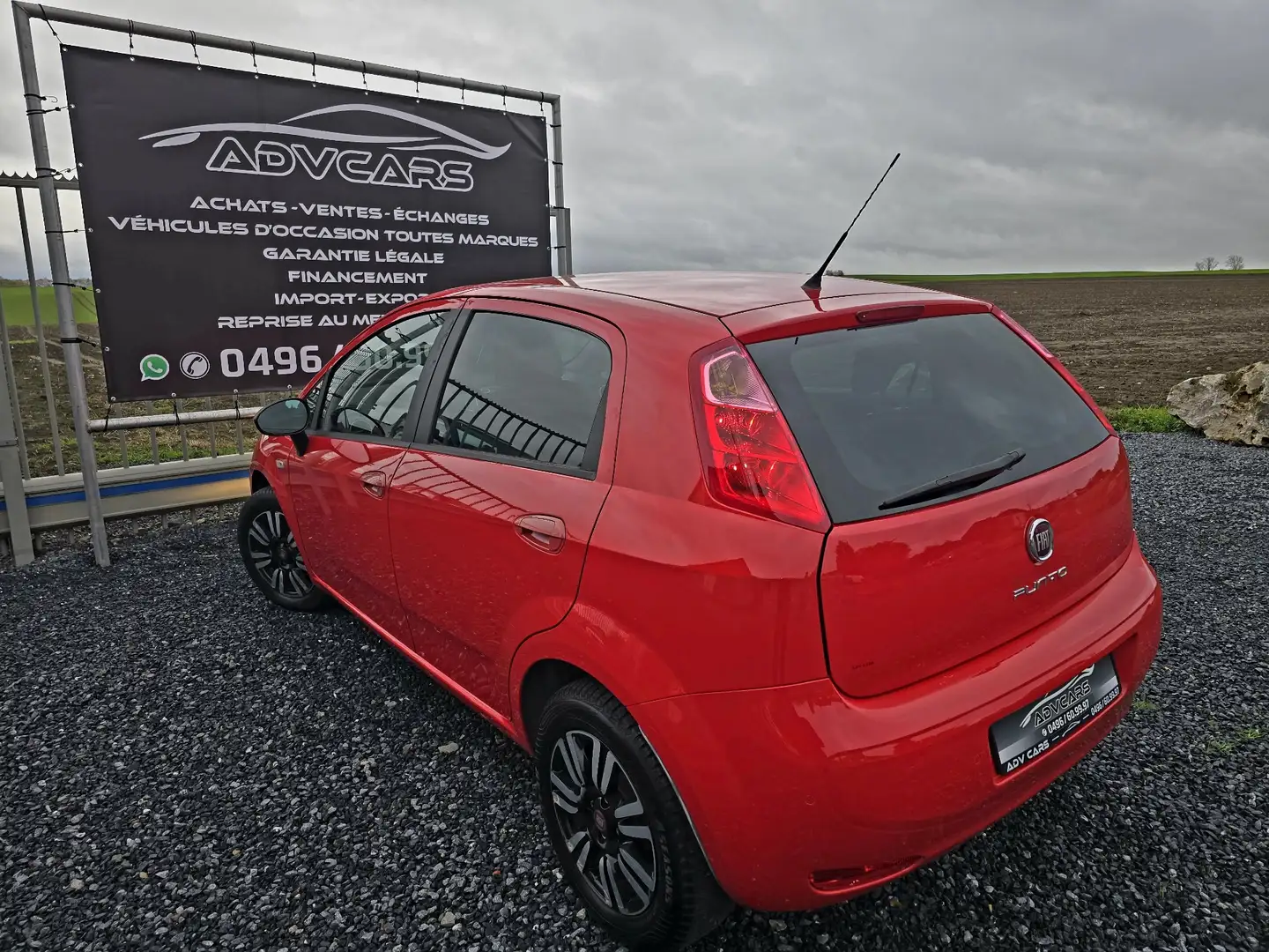 Fiat Punto 1.2i Easy ✅️ GARANTIE ✅️ Car-Pass ✅️ Rouge - 2