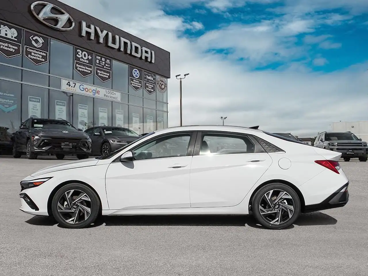 Hyundai ELANTRA снимка Hyundai ELANTRA