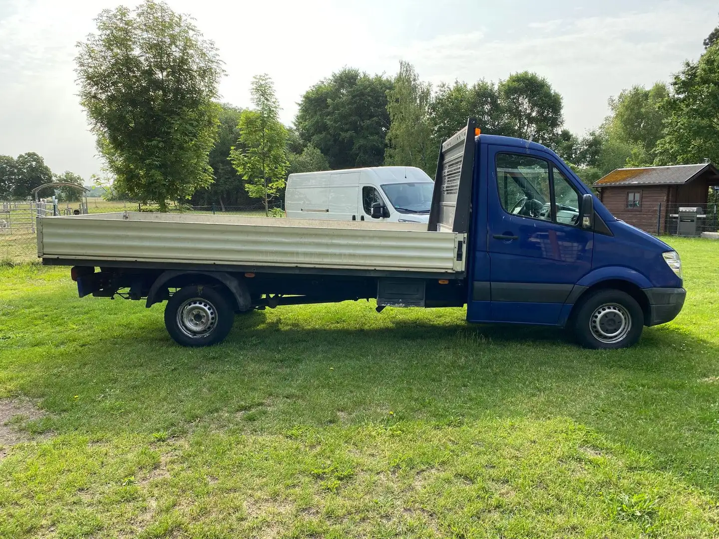 Mercedes-Benz Sprinter II Pritsche - 95KW - 1. Hand Blau - 2