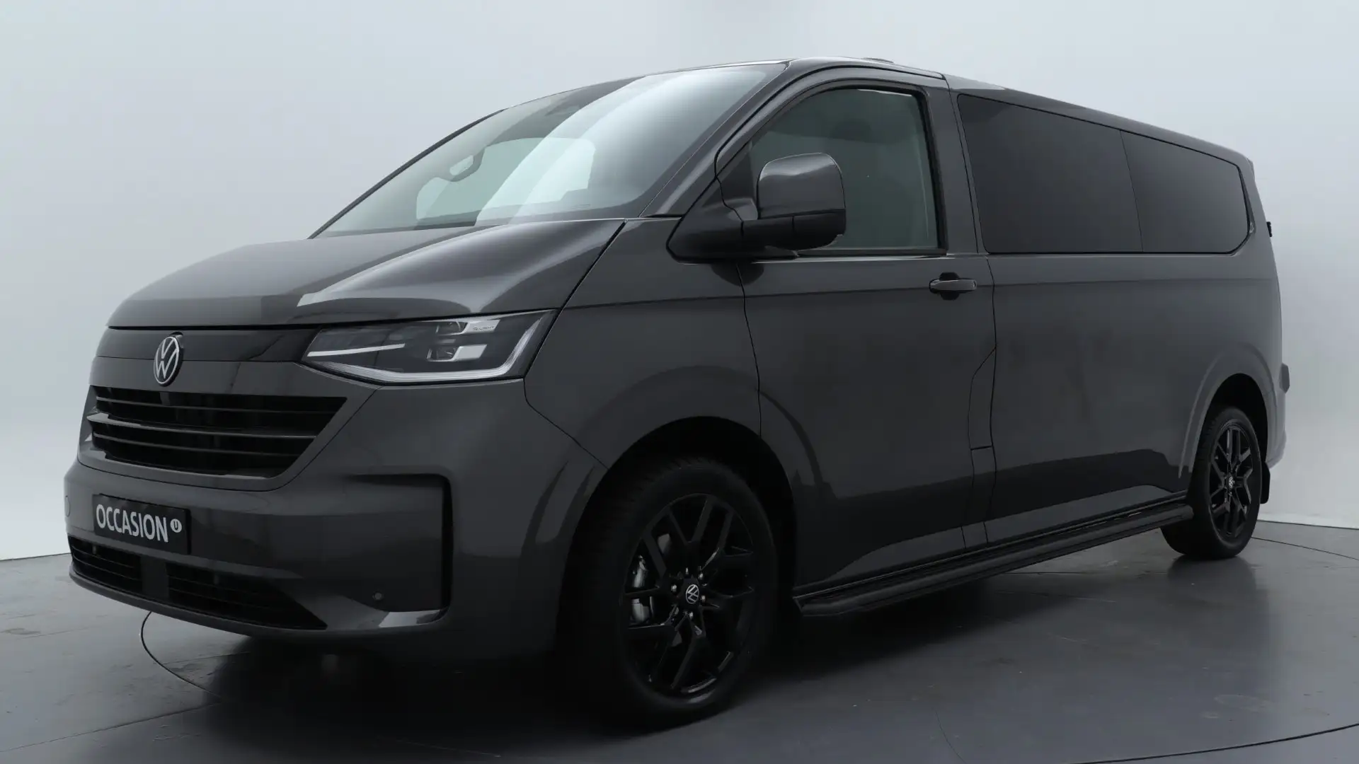 Volkswagen T7 Transporter L2H1 2.0 TDI 170pk Automaat Bulli-Intro /BPM-vrij. Grijs - 2