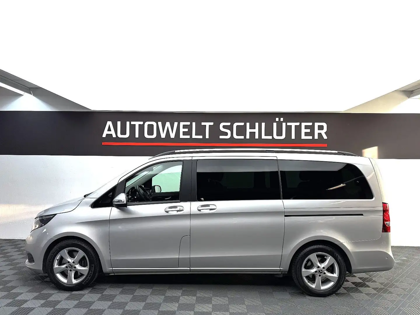 Mercedes-Benz V 220 CDI/d Edition lang Autom Navi*KAM*7Sitze Argent - 2