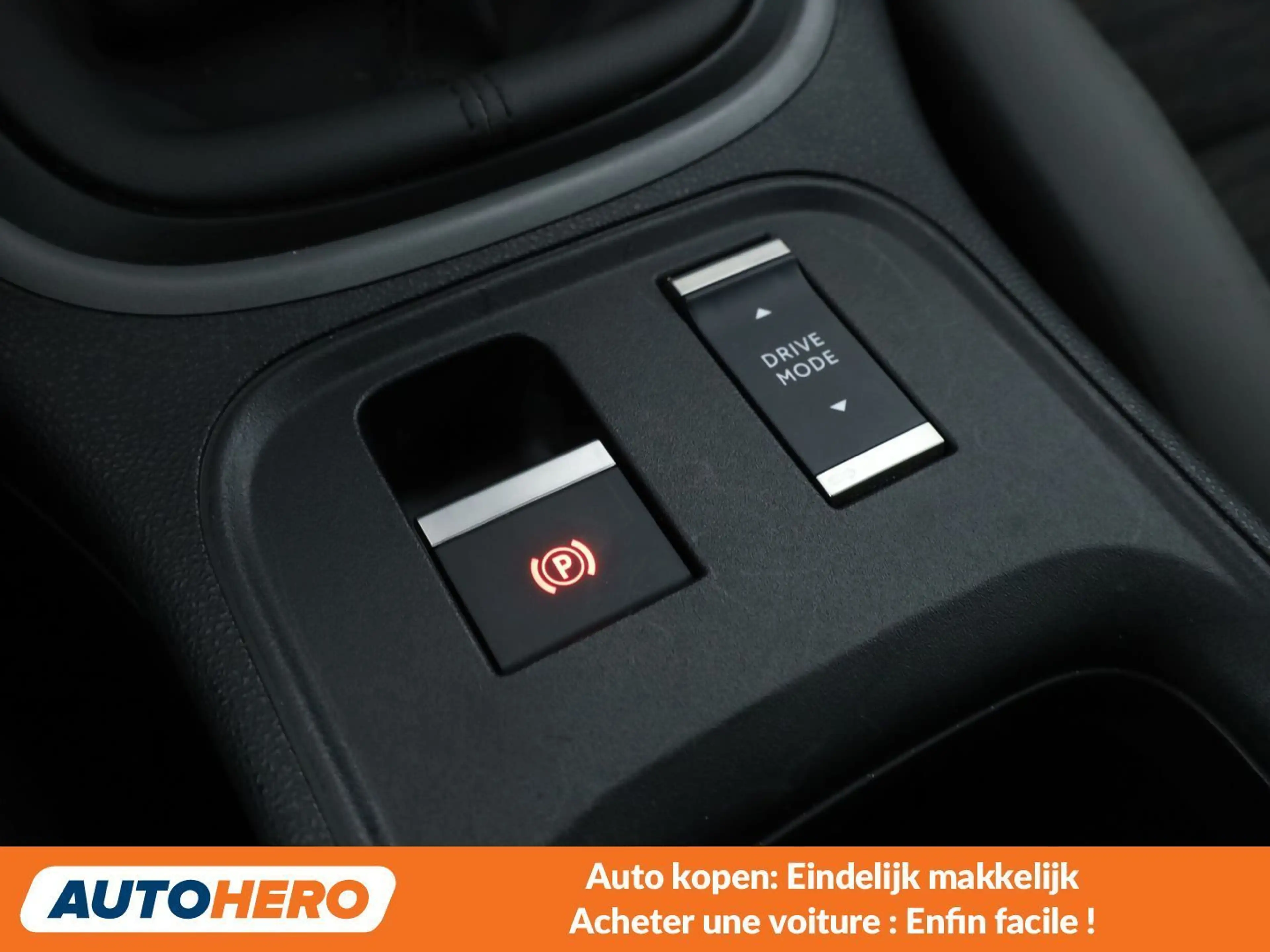 Jeep Avenger 1.2 T-GDI Longitude — photo 15