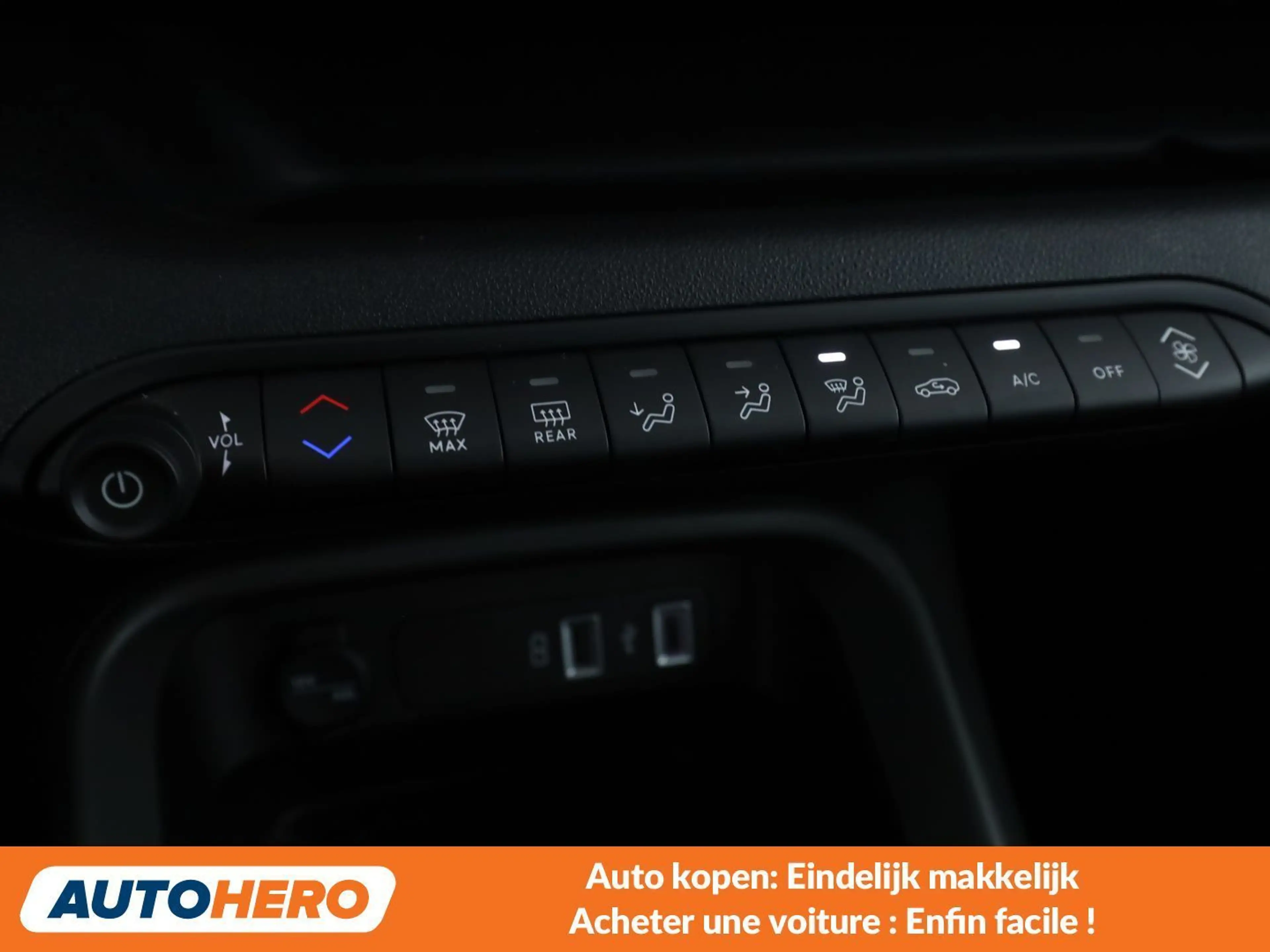 Jeep Avenger 1.2 T-GDI Longitude — photo 12
