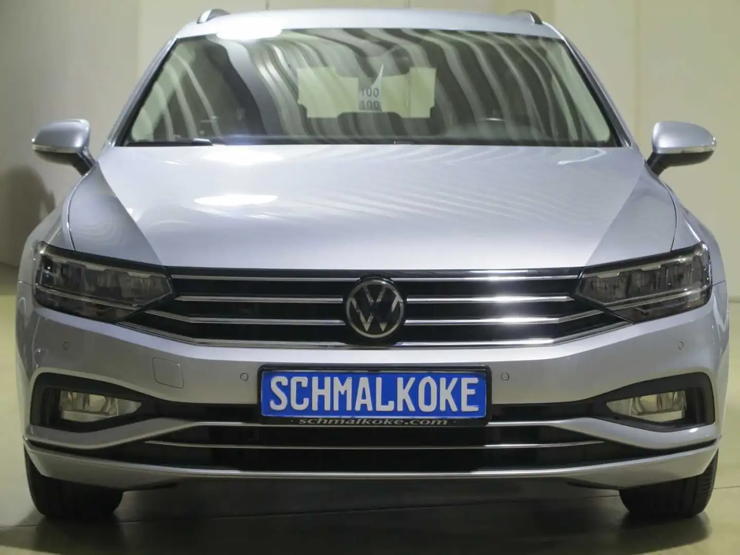 Volkswagen Passat Variant 2.0 TDI SCR DSG7 Business AHK Nav Zilver - 1