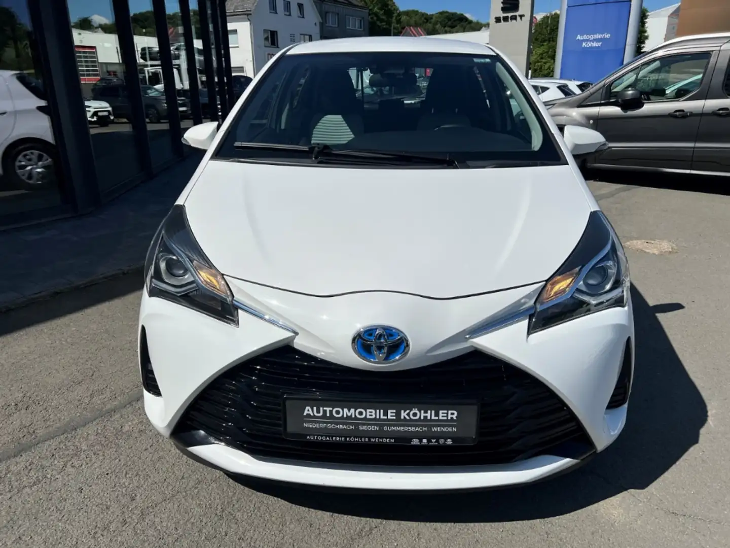 Toyota Yaris Hybrid Business Edition 1.5 Dual-VVT-i Weiß - 2