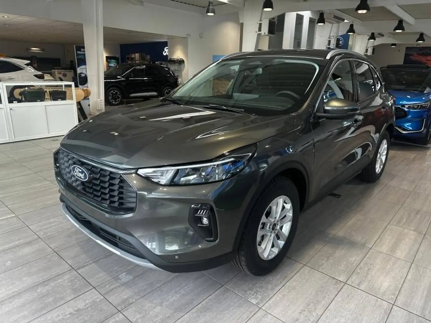 Ford Kuga 2.5 Duratec 180ch Hybrid FlexiFuel Titanium Powers Gris - 1