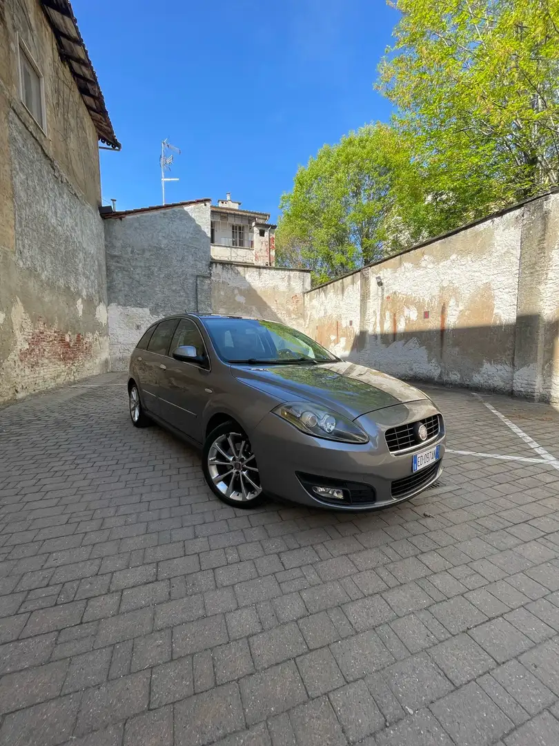 Fiat Croma 2.4 mjt 20v Emotion 200cv auto Bronze - 1