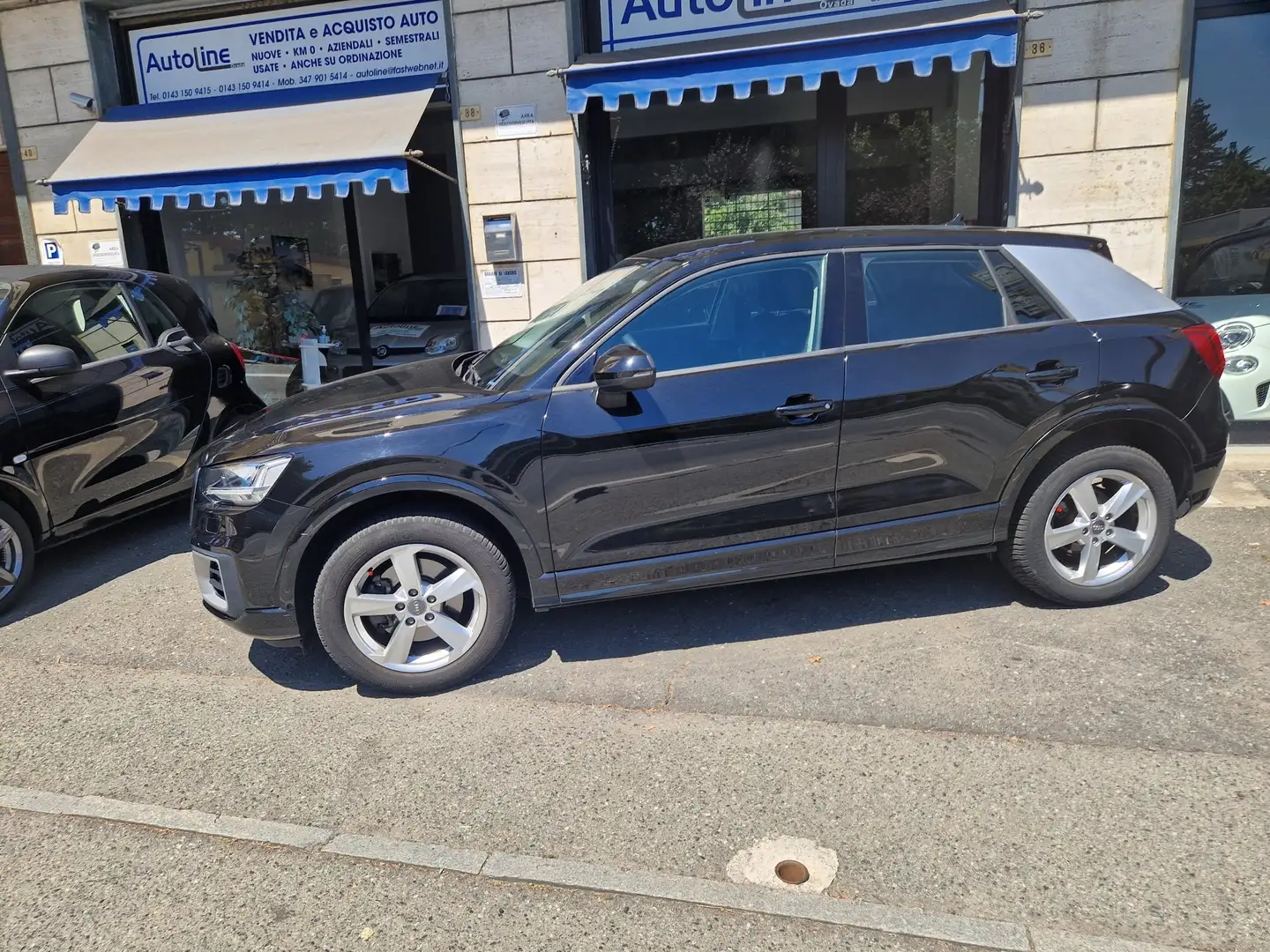 Audi Q2 1.6 tdi Sport Navi cerchi 17 Tagliandata Nero - 2