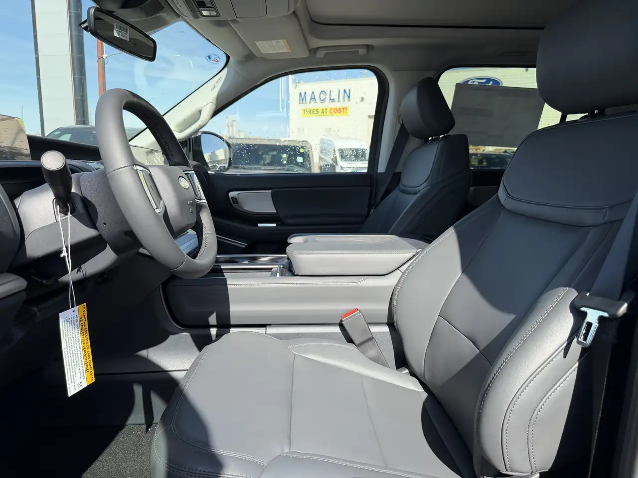 Ford Expedition снимка Ford Expedition