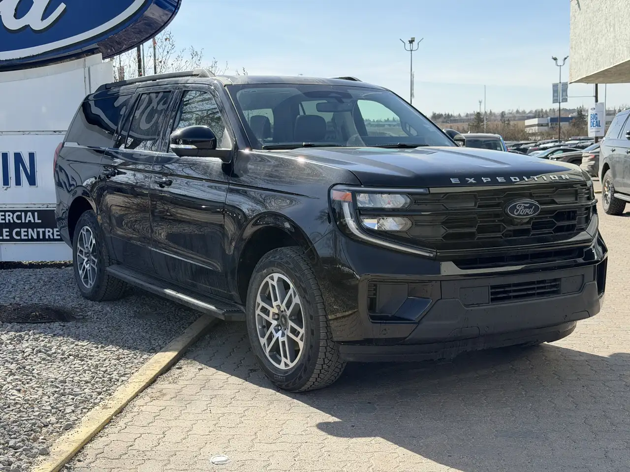 Ford Expedition снимка Ford Expedition