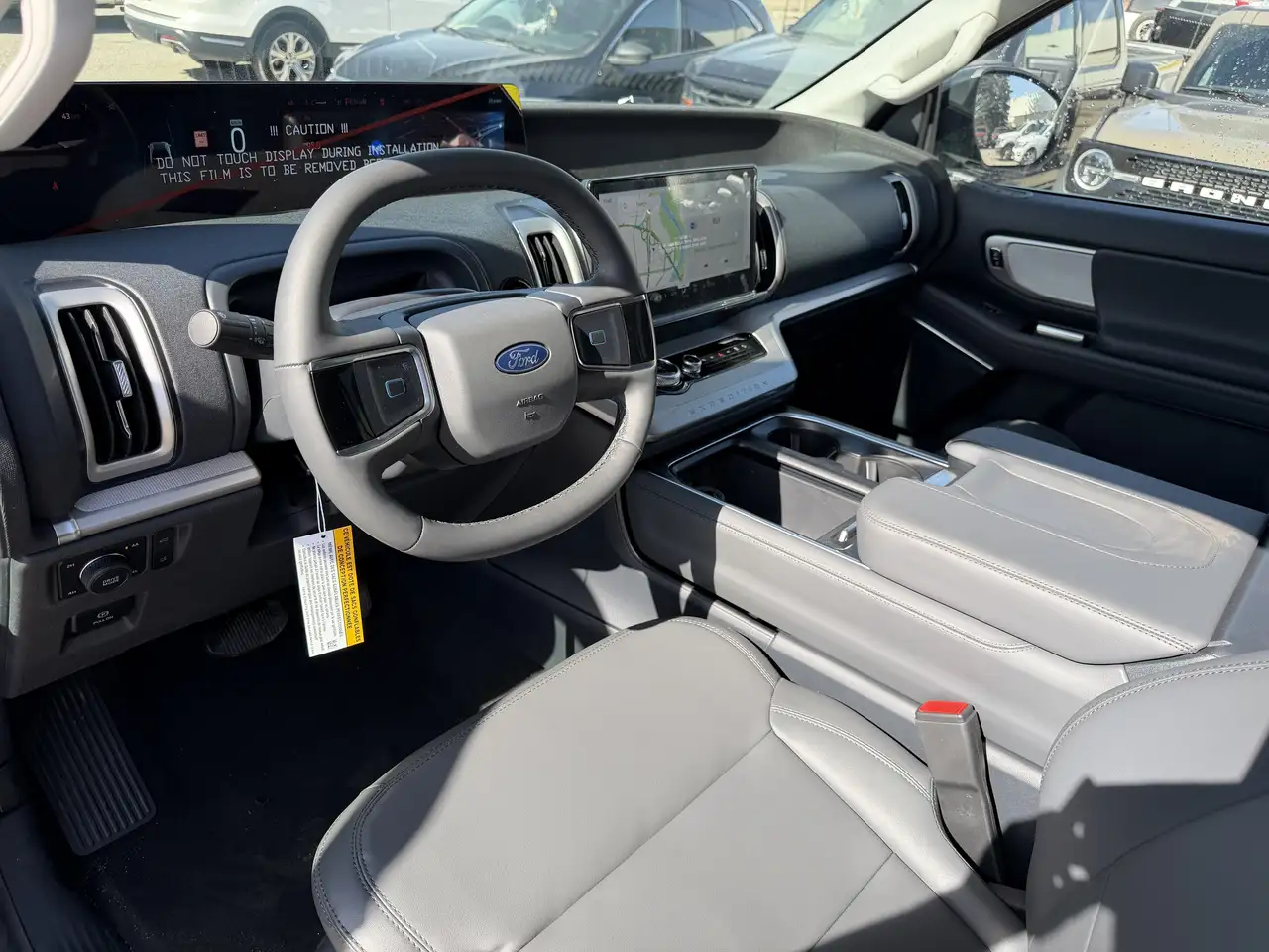 Ford Expedition снимка Ford Expedition
