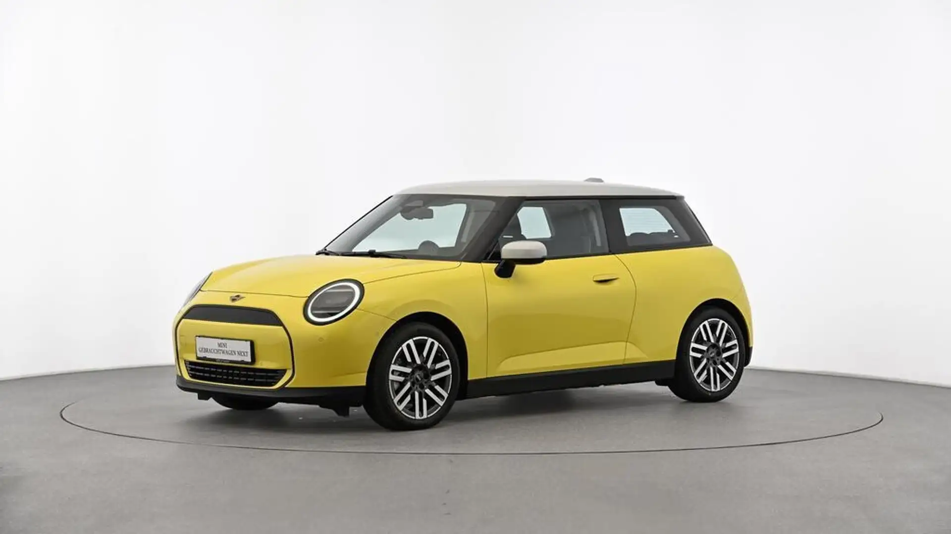 MINI Cooper E J01 HC0 Gelb - 2