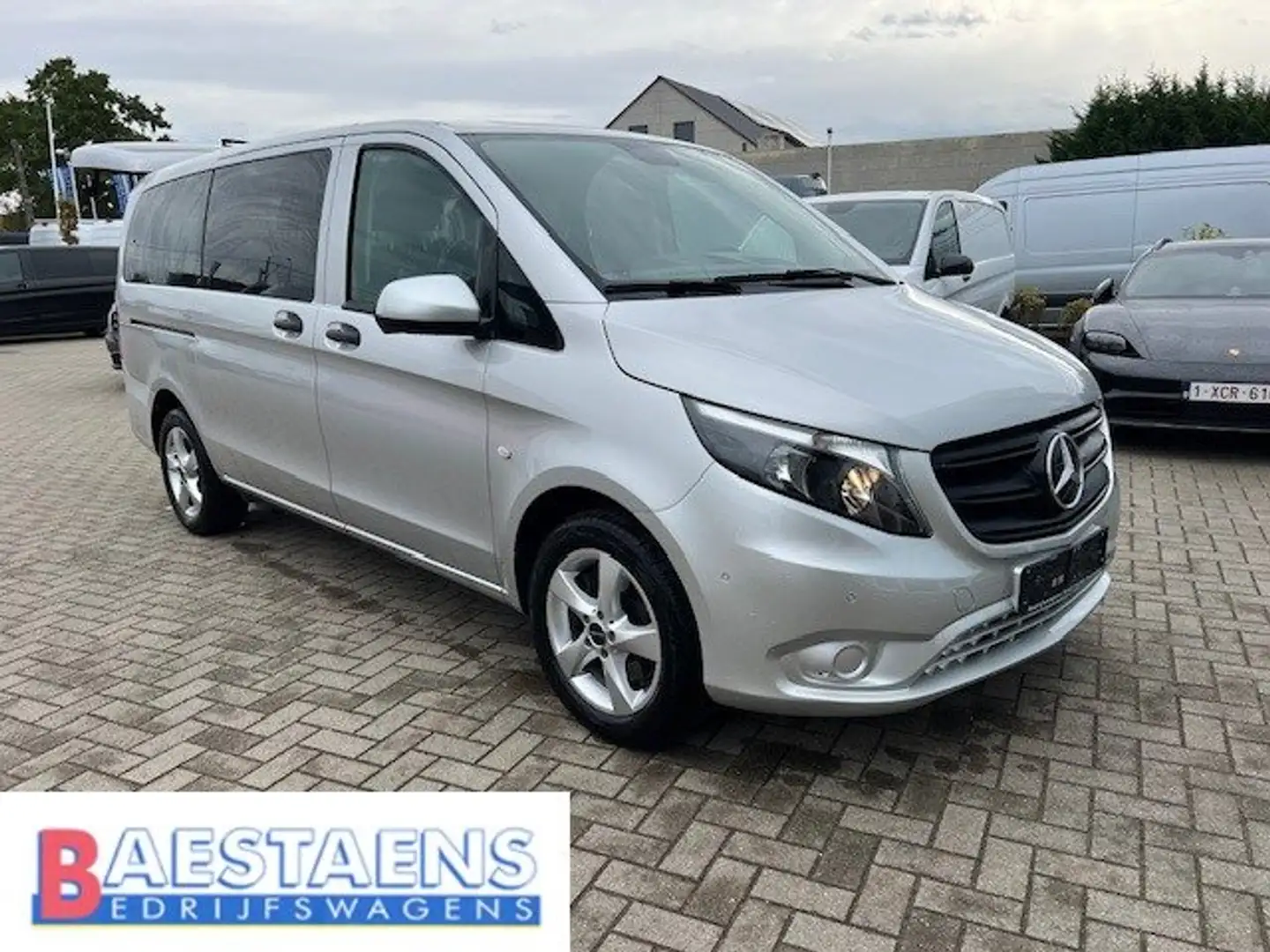 Mercedes-Benz Vito 114 cdi dub kabine 6pl € 36000 euro ex btw Silber - 1