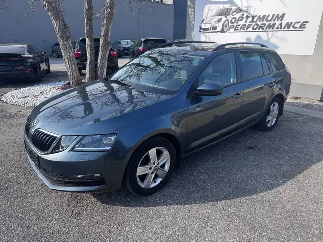 Skoda Octavia Ambition 2.0TDI DSG