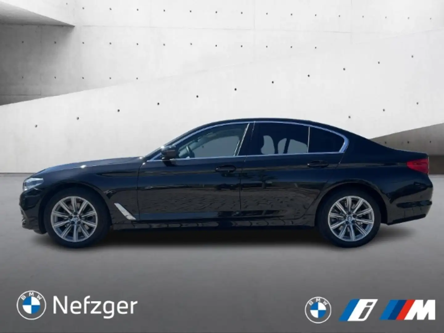 BMW 520 d Limousine HUD StandHZG HiFi ACC RFK WLAN Schwarz - 2