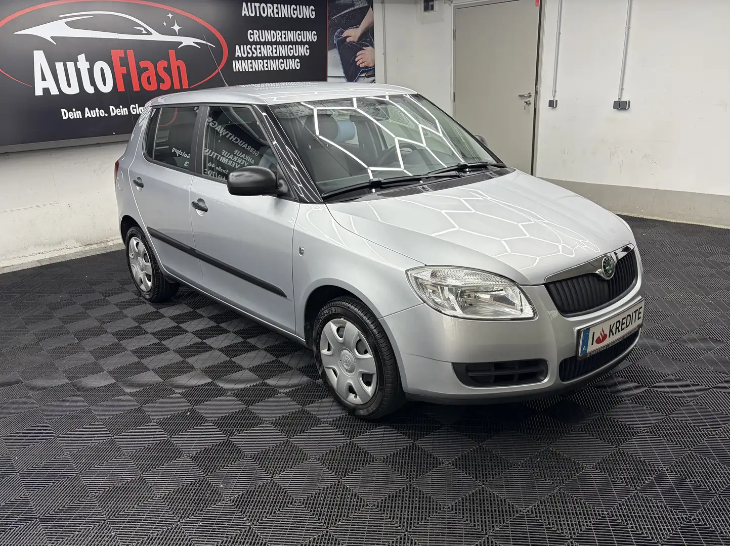 Skoda Fabia Classic Grau - 2