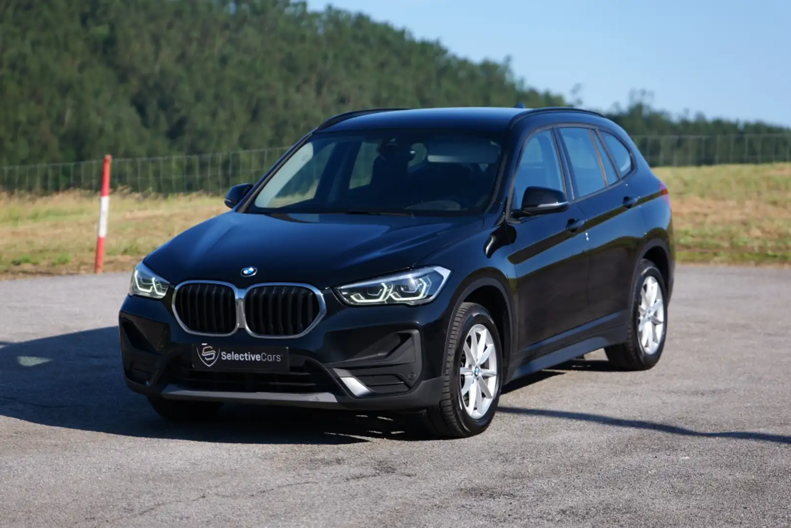 BMW X1 sDrive 16d Business Negro - 1