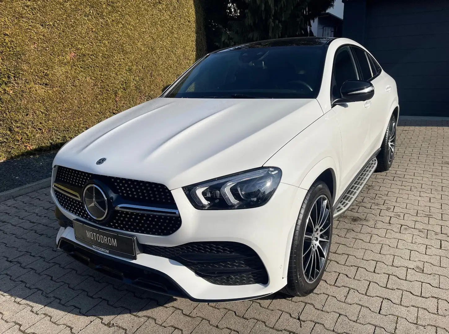 Mercedes-Benz GLE 350 GLE350d Coupe PANO 360KAM NIGHT 21ZOLL AMG-LINE Weiß - 2