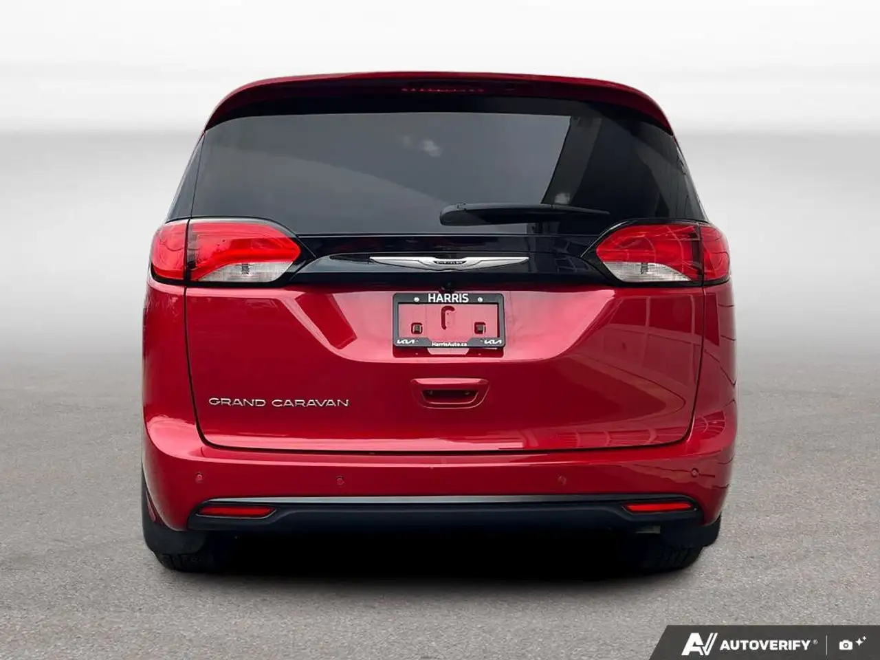 Chrysler Grand Caravan снимка Chrysler Grand Caravan