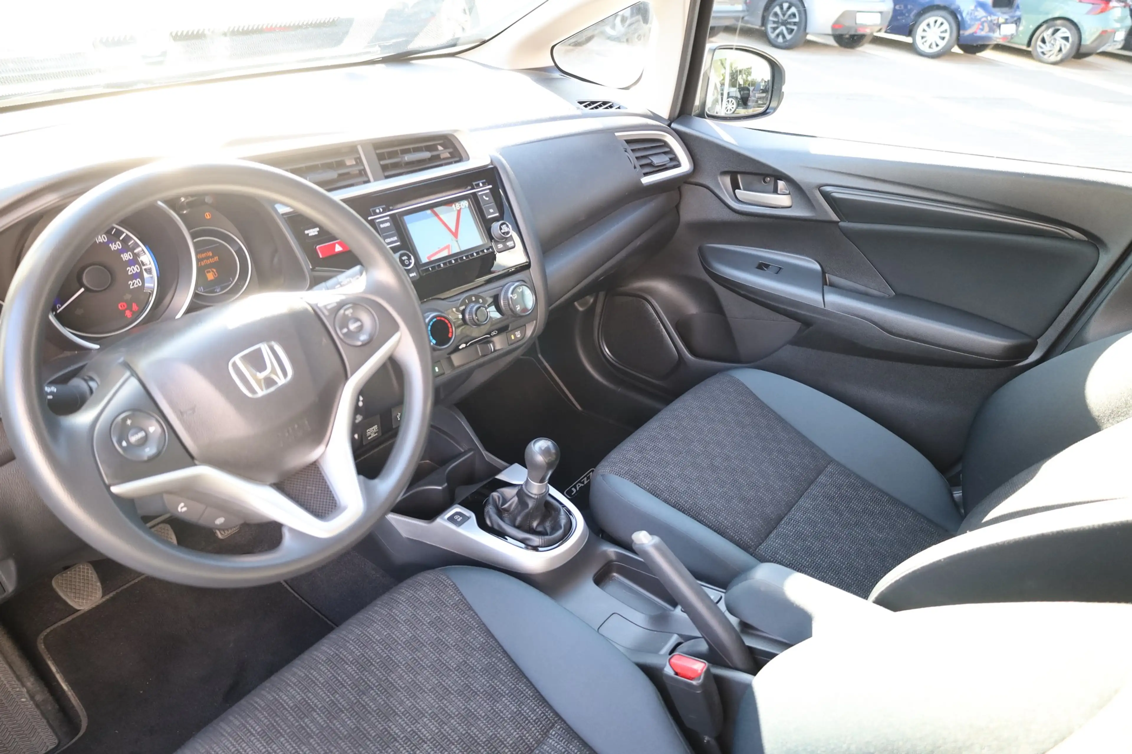 Honda Jazz 1.3 Trend Tempomat Sitzheizung AHK USB AUX — photo 12