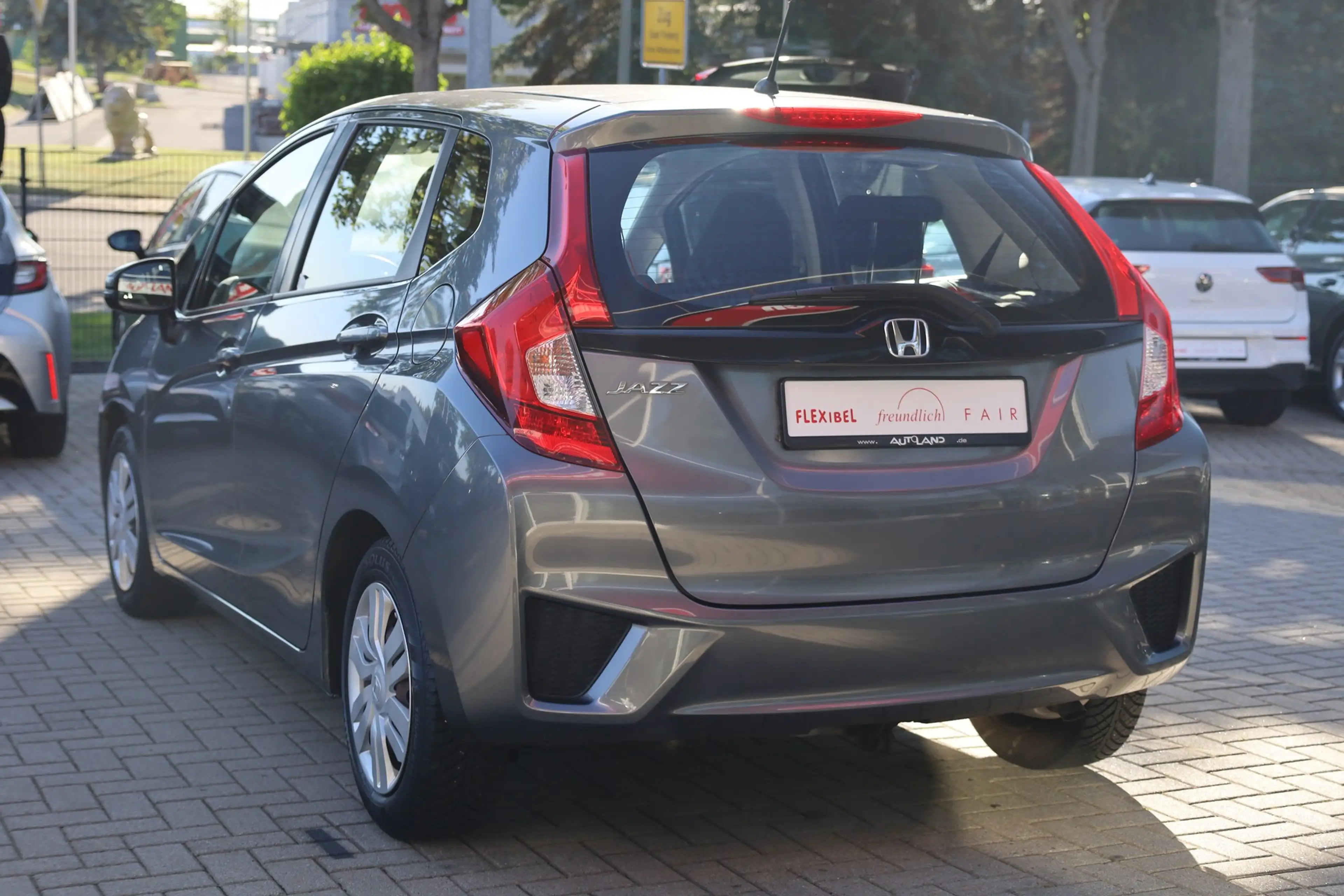 Honda Jazz 1.3 Trend Tempomat Sitzheizung AHK USB AUX — photo 4