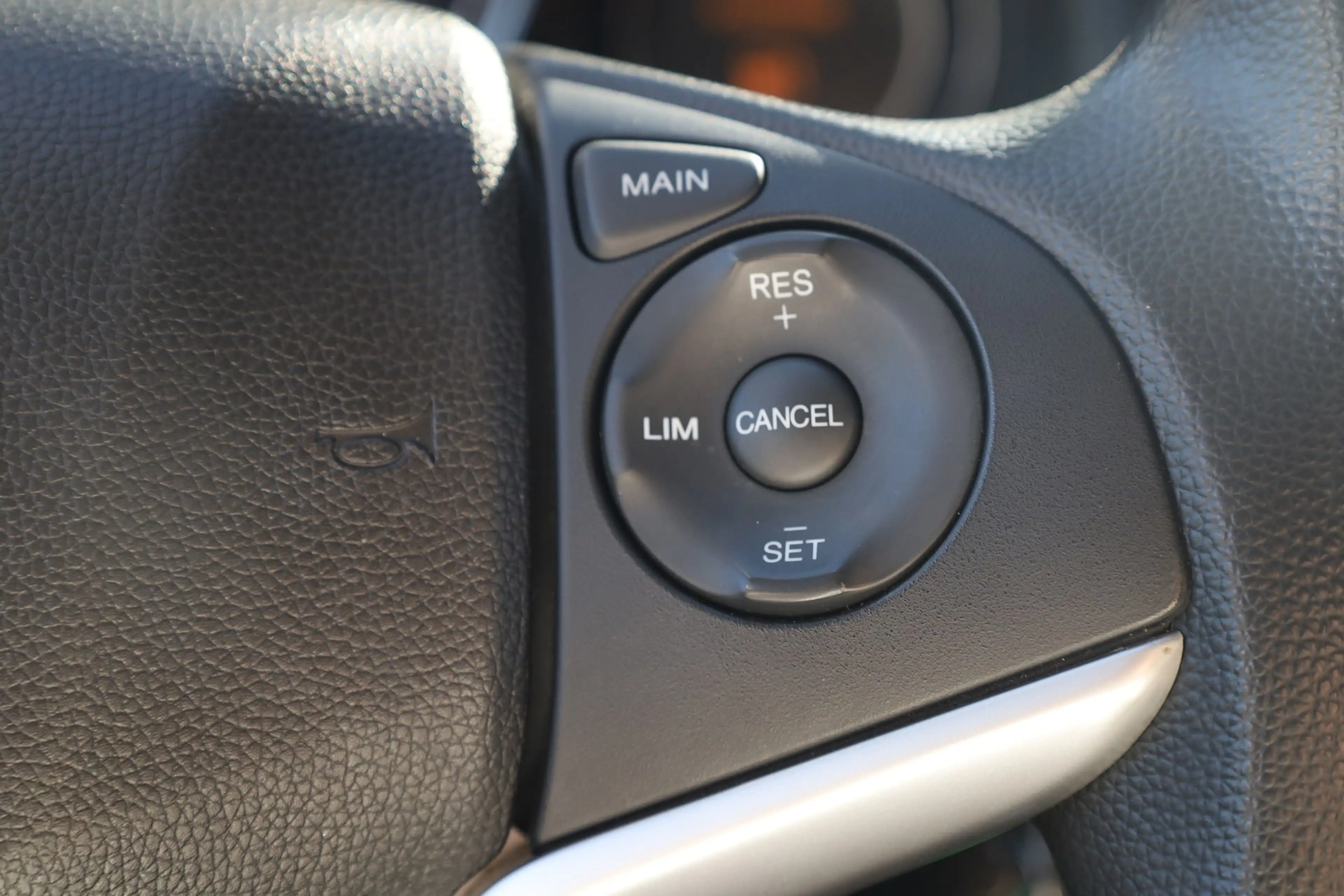 Honda Jazz 1.3 Trend Tempomat Sitzheizung AHK USB AUX — photo 16