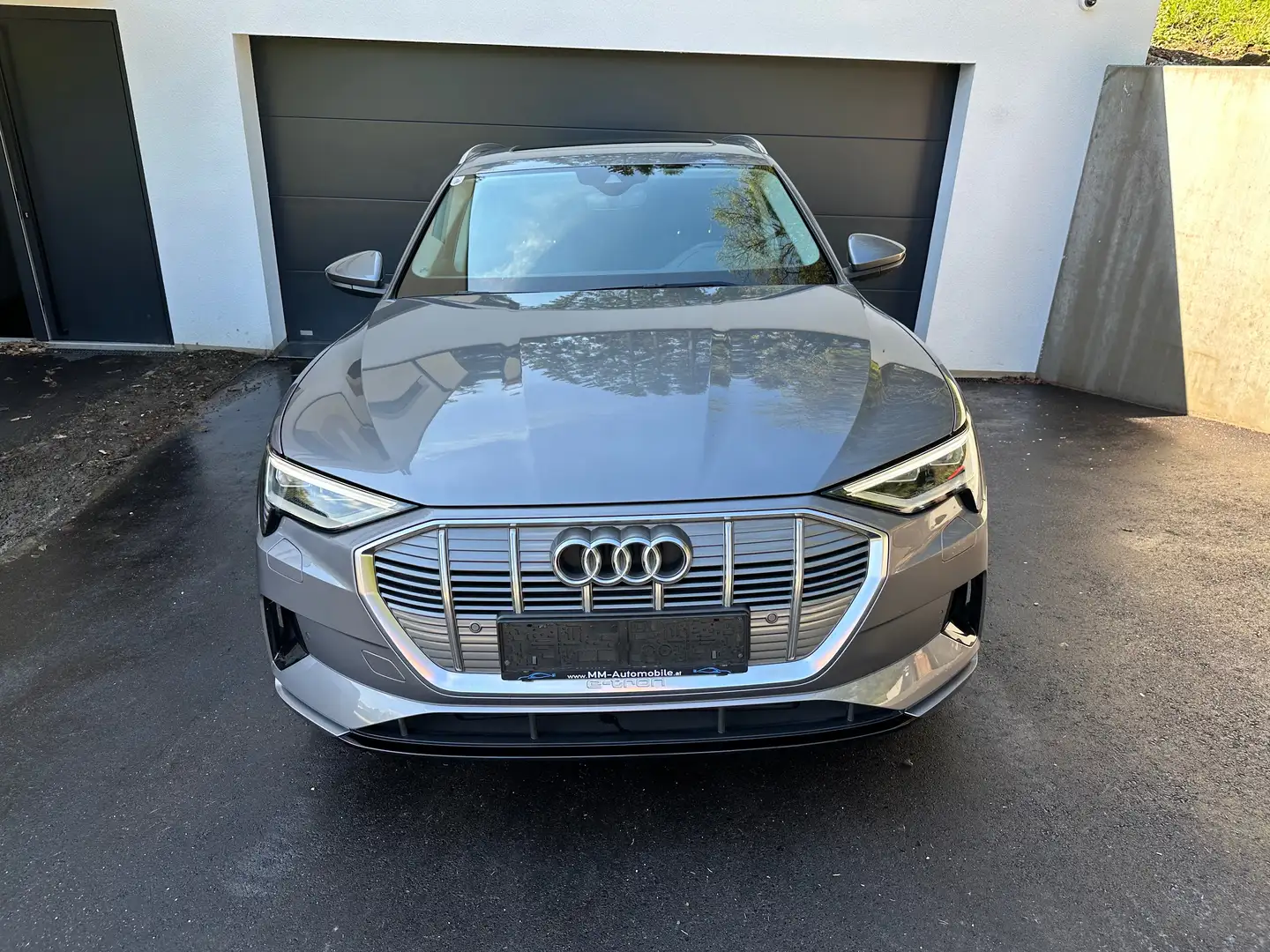 Audi e-tron 50*quattro*advanced*LUFT*PANO*LED*LEDER*21ZOLL*uvm Grau - 2