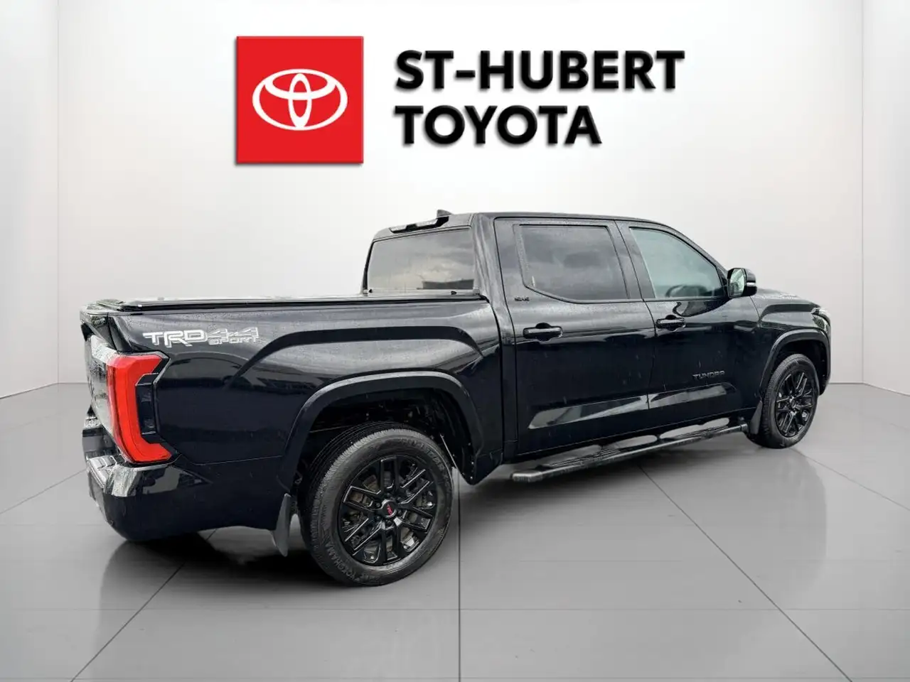 Toyota Tundra снимка Toyota Tundra