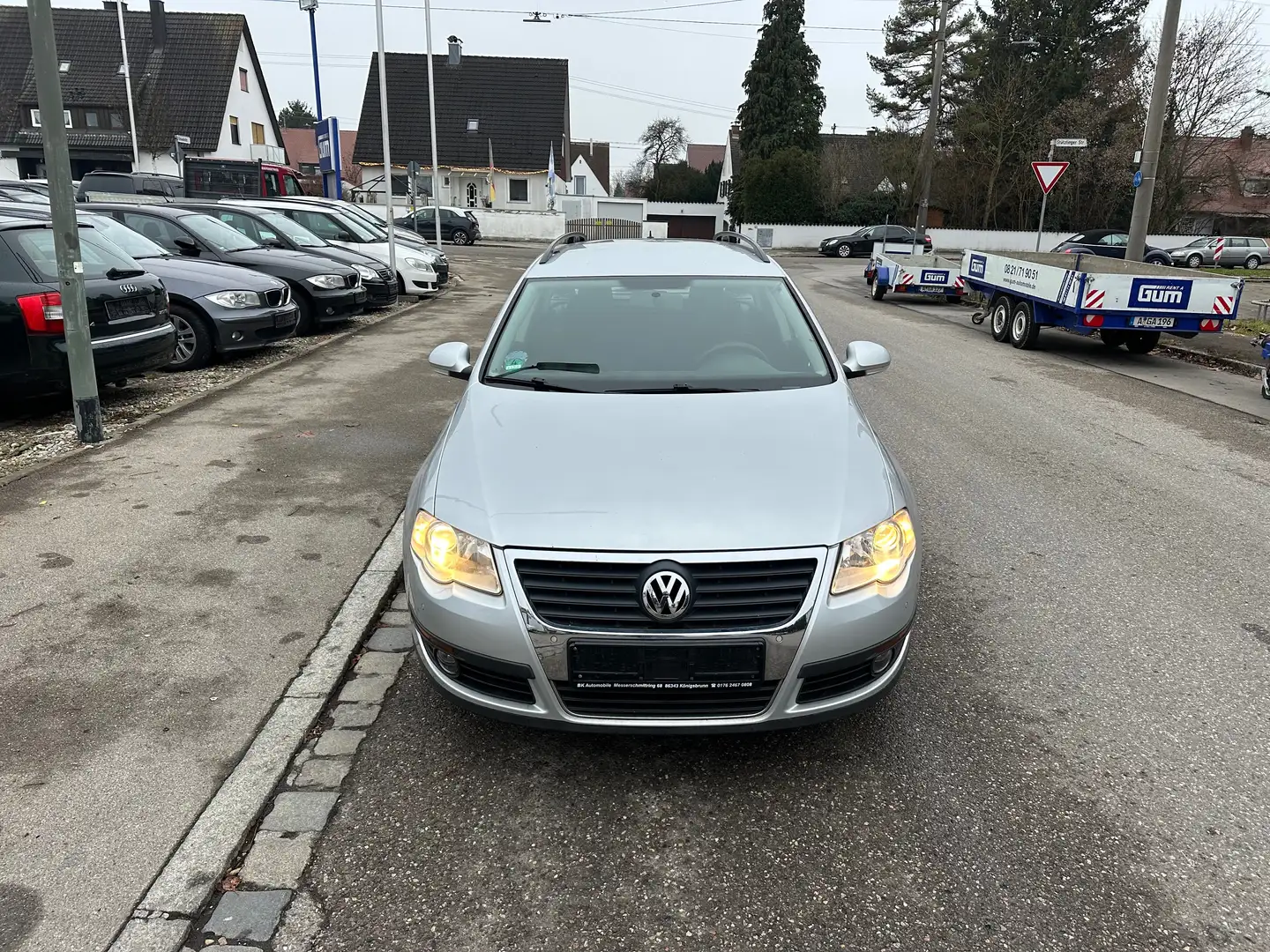 Volkswagen Passat Variant Trendline Grau - 1