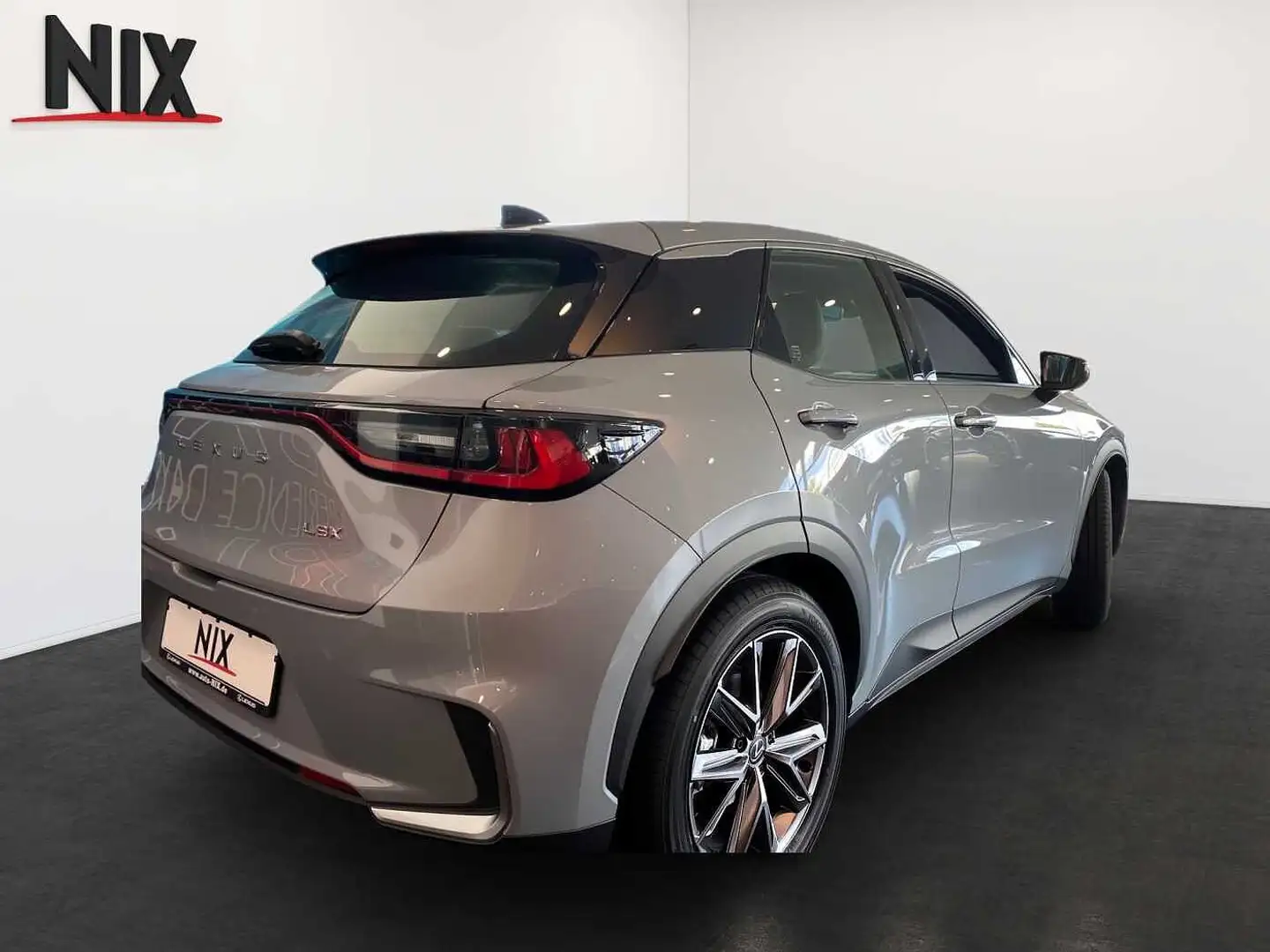 Lexus LBX 1.5 Hybrid Relax Gri - 2