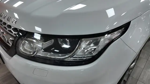 Land Rover Range Rover Sport view 10
