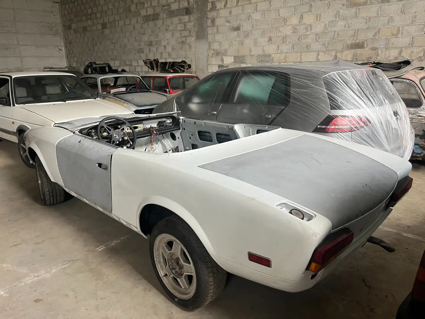 Fiat 124 Spider AMERICA 2.0 Bianco - 2