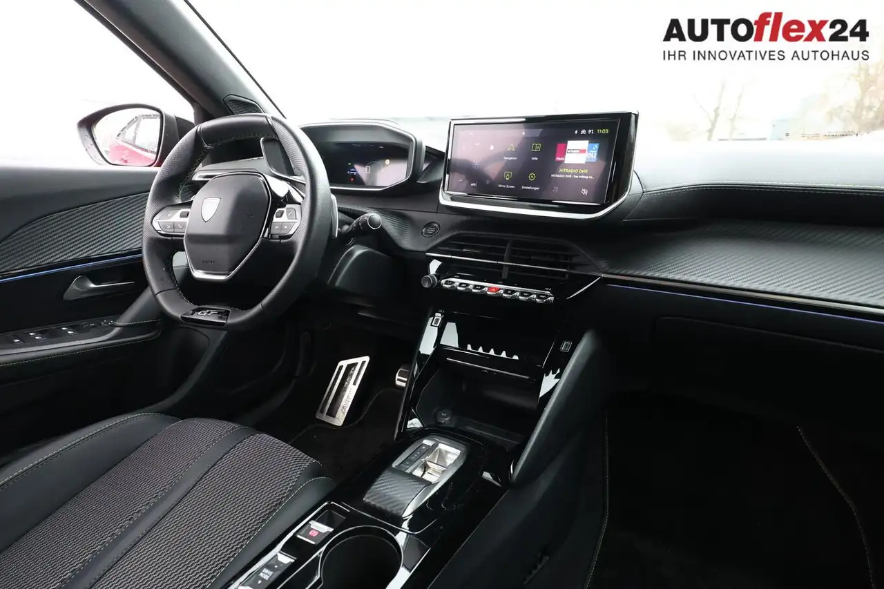Peugeot 2008 GT 1.2 Hybrid 136 e-DCS LED Nav PDC AHK 17Z 100... 8