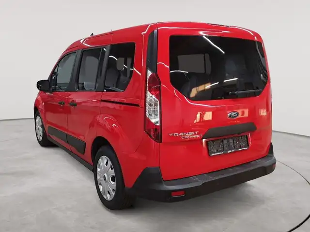 Ford Transit view 5
