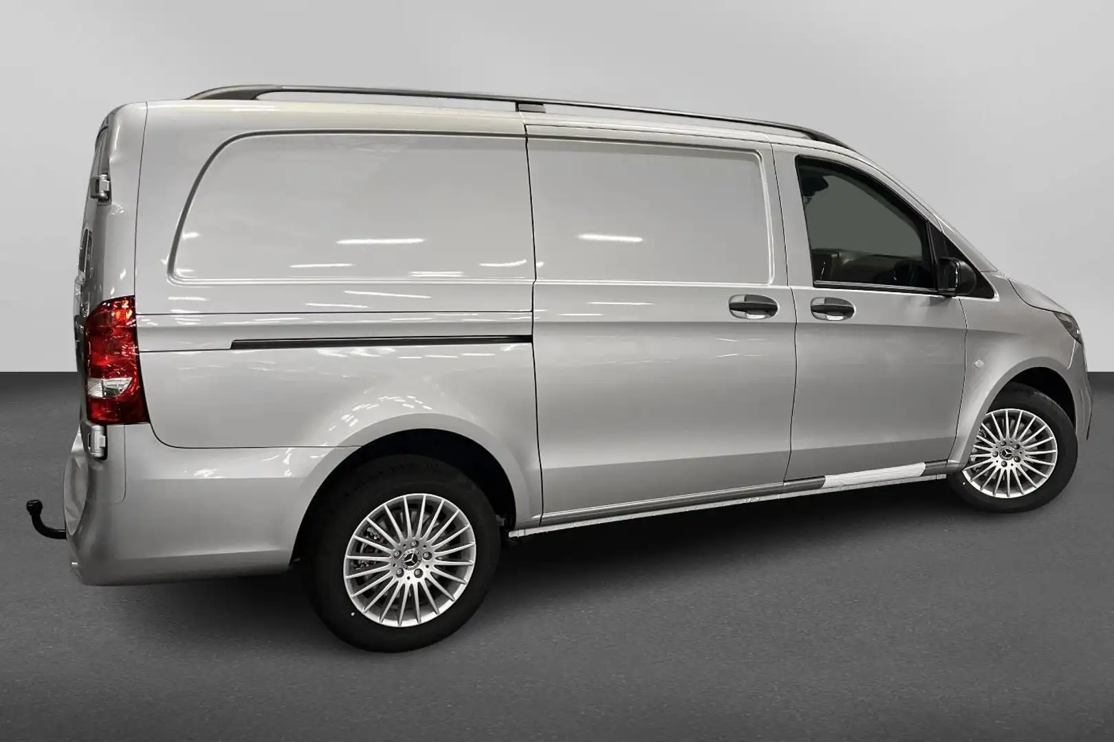 Mercedes-Benz Vito Vans 116 CDI Bestelwagen PRO L2 Stříbrná - 2
