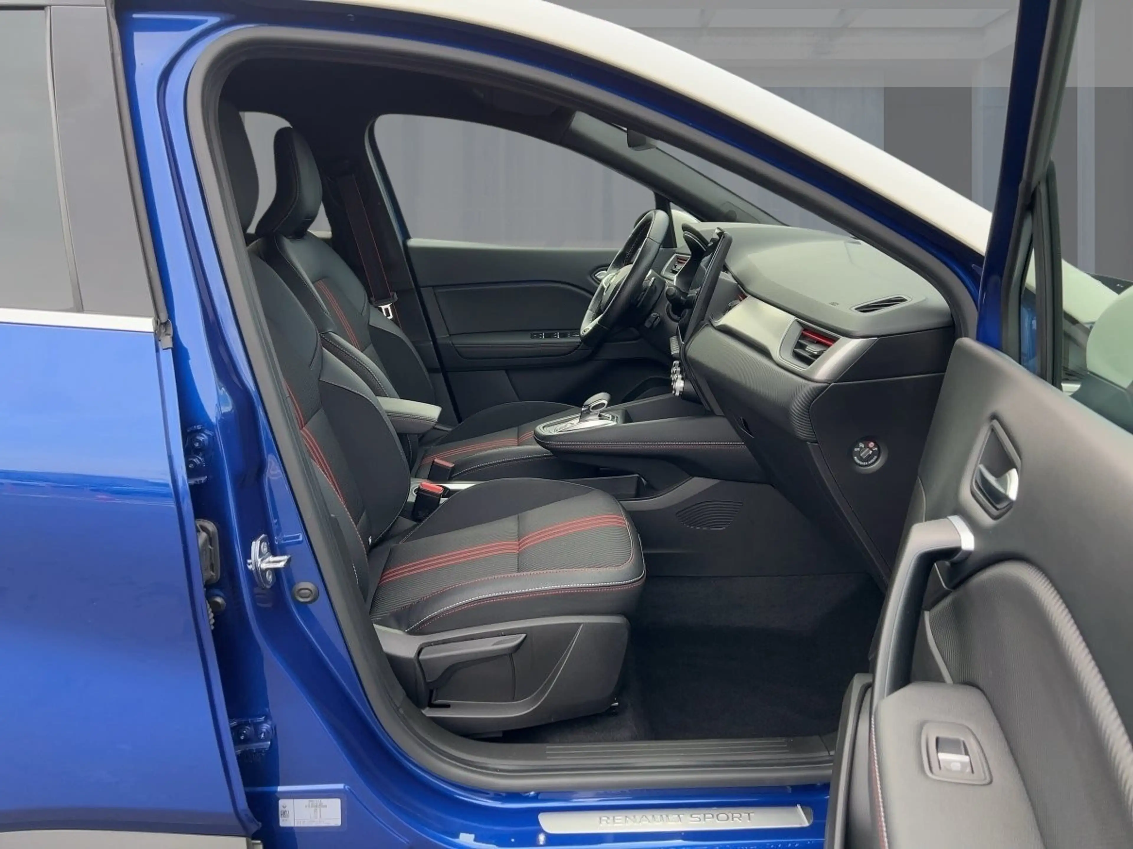 Renault Captur R.S. LINE TCe 140 EDC 360°/WinterPaket — photo 8