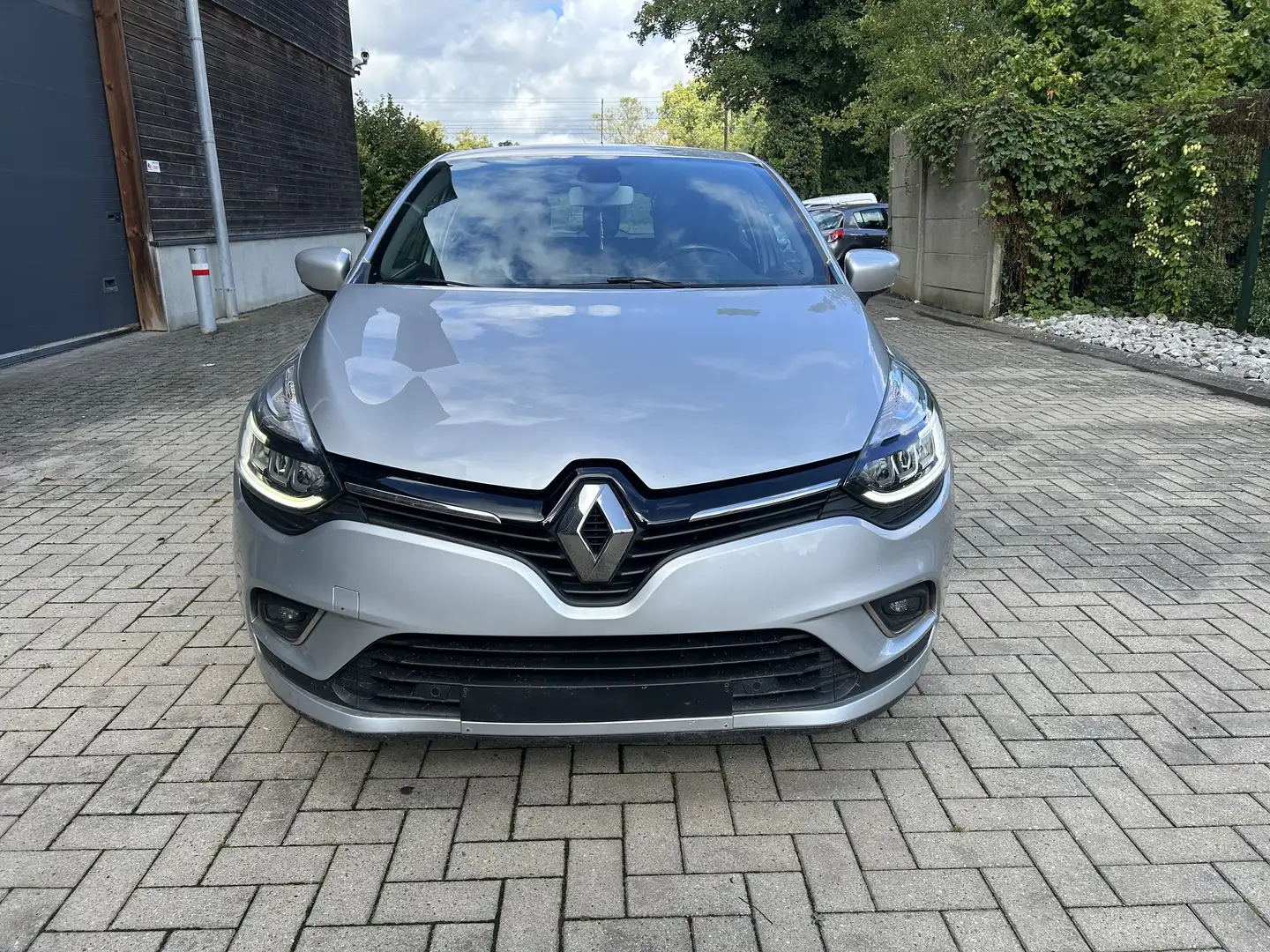 Renault Clio 0.9 TCe Limited - 1